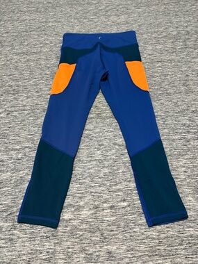 Zyia Activewear Crops Size 8-10 23” length